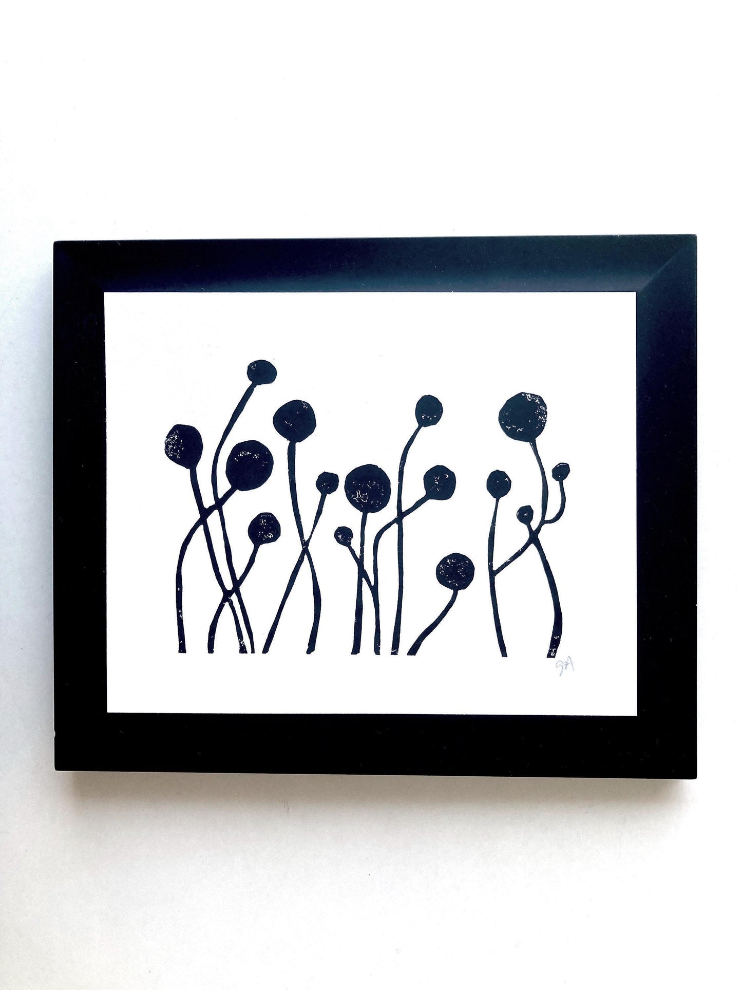 Minimal flowers - Linocut print (8x10in)
