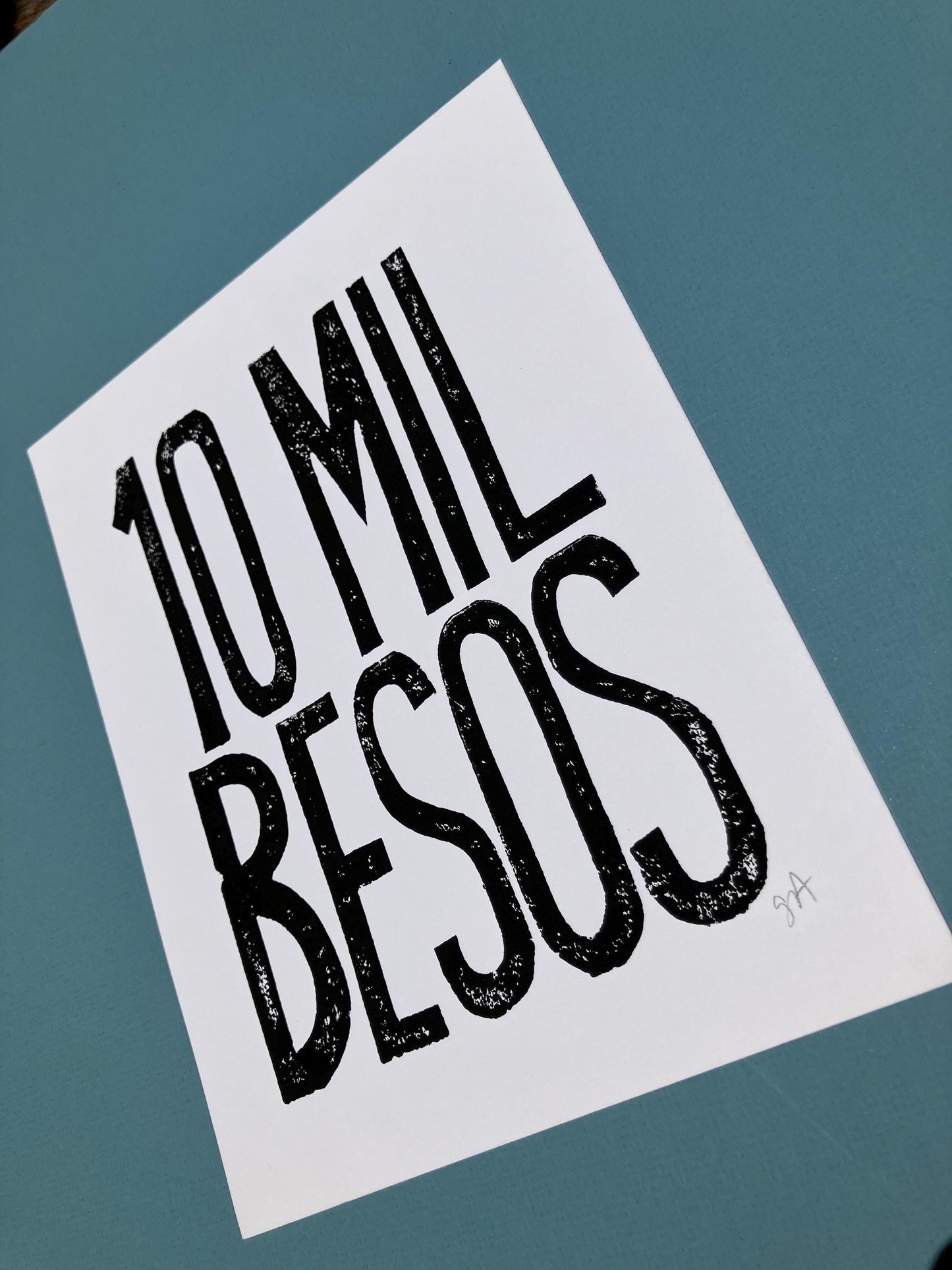 LINOCUT - 10 mil besos - Ten thousand kisses (In Spanish) - Linoleum block print (8x10in)